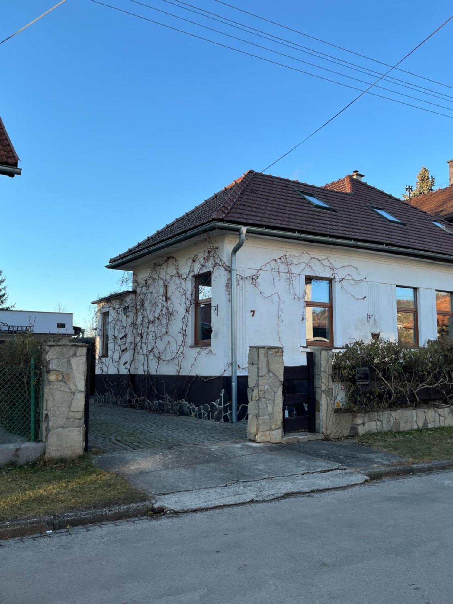 Mikulas Guest House Liptovský Mikuláš エクステリア 写真