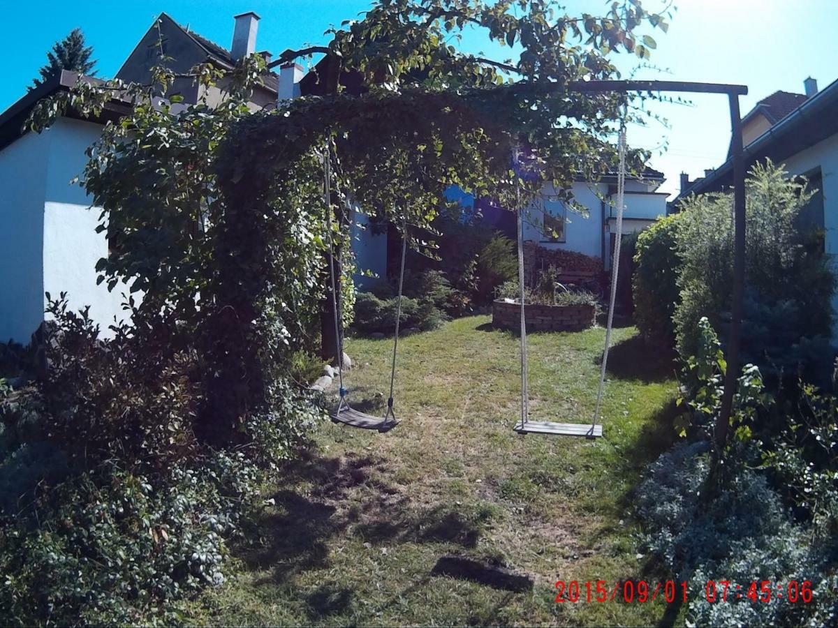 Mikulas Guest House Liptovský Mikuláš エクステリア 写真
